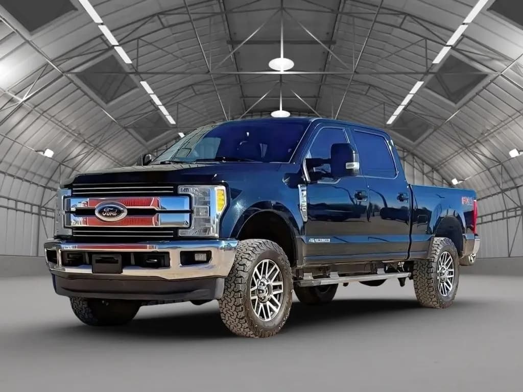 2017 Ford F250 Super Duty Crew Cab - Pickup