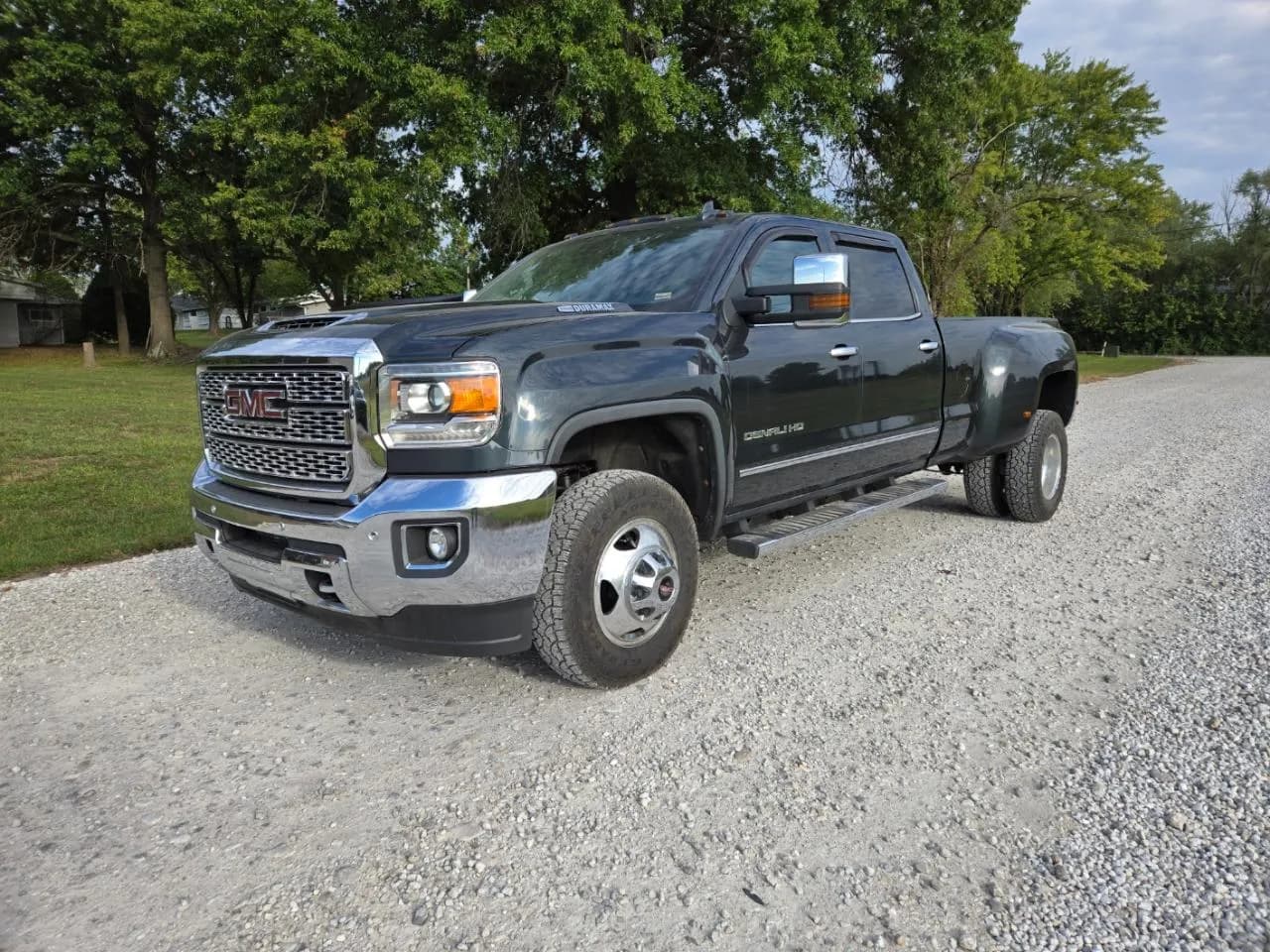 2018 GMC Sierra 3500HD Denali Crew Cab - Pickup