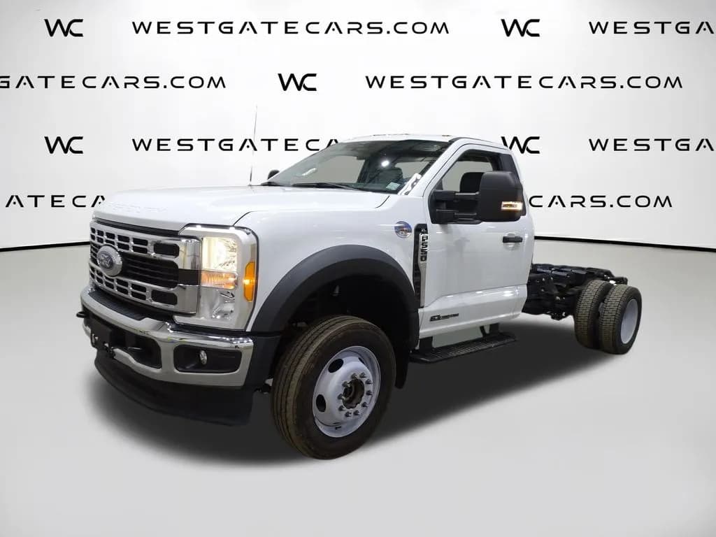 2023 Ford F-550 Chassis - Chassis