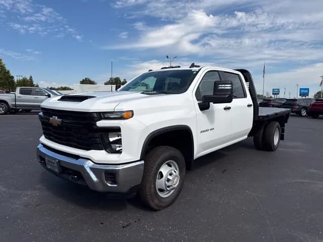 2026 Chevrolet Silverado 3500 Crew Cab - Chassis
