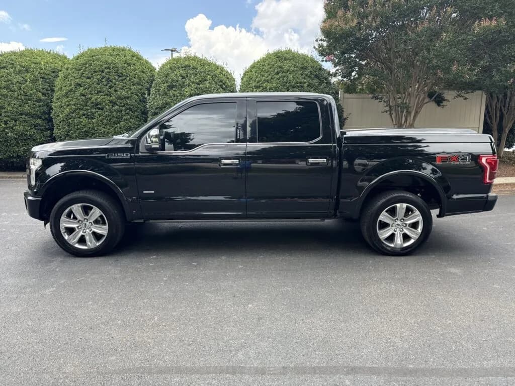 2016 Ford F-150 4 - Pickup
