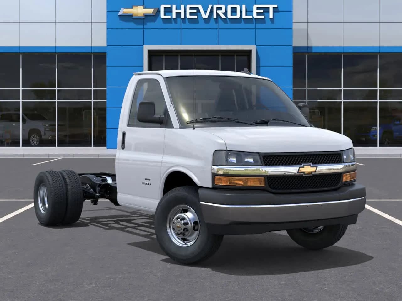 2026 Chevrolet Express 3500 - Box