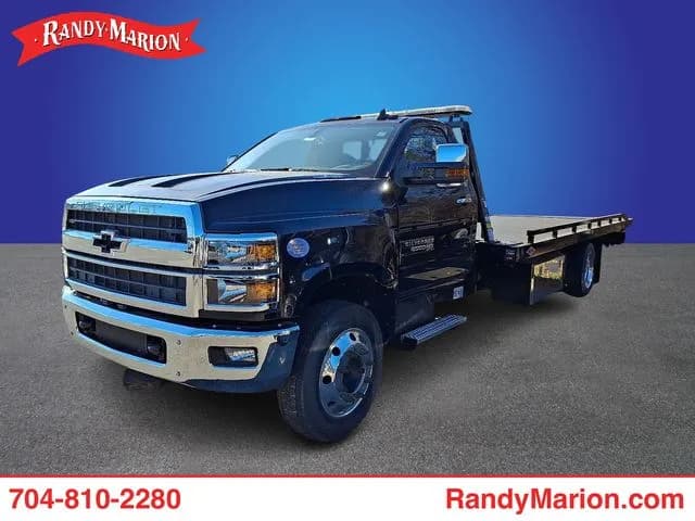 2022 Chevrolet Silverado 6500 - Tow