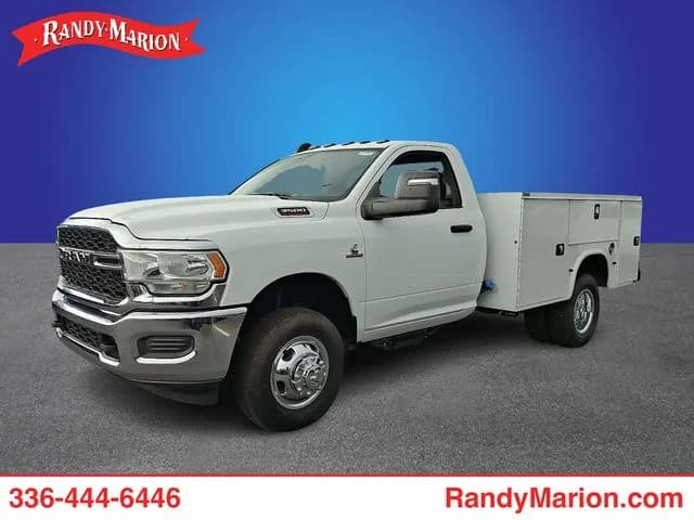 2023 Ram 3500 - Service