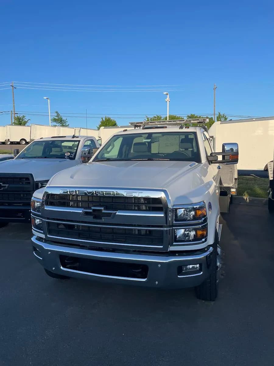 2022 Chevrolet Silverado 6500 - Tow