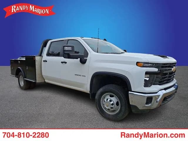 2024 Chevrolet Silverado 3500 Crew Cab - Service