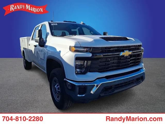 2025 Chevrolet Silverado 3500 Crew Cab - Service