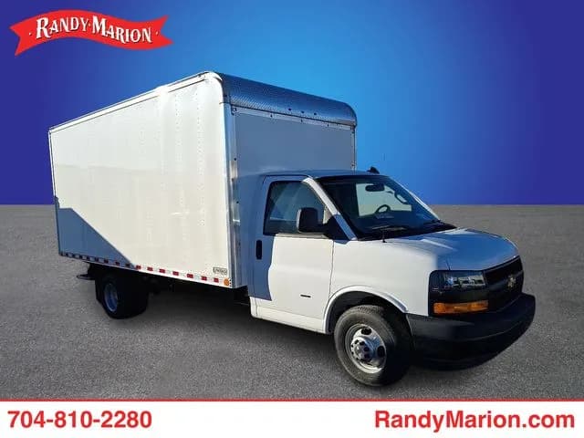 2023 Chevrolet Express 3500 - Box