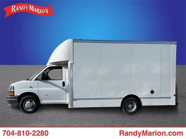2023 Chevrolet Express 3500 - Box