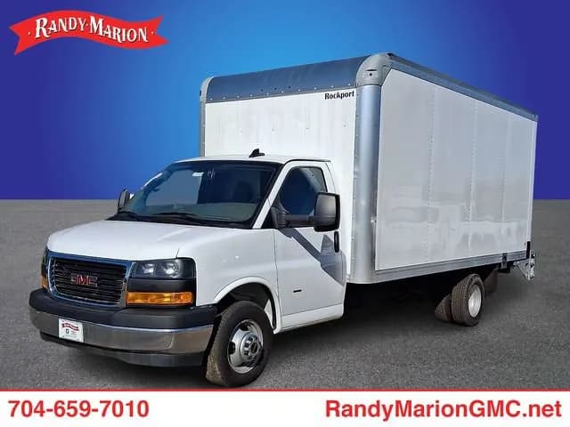 2024 GMC Savana 3500 - Box