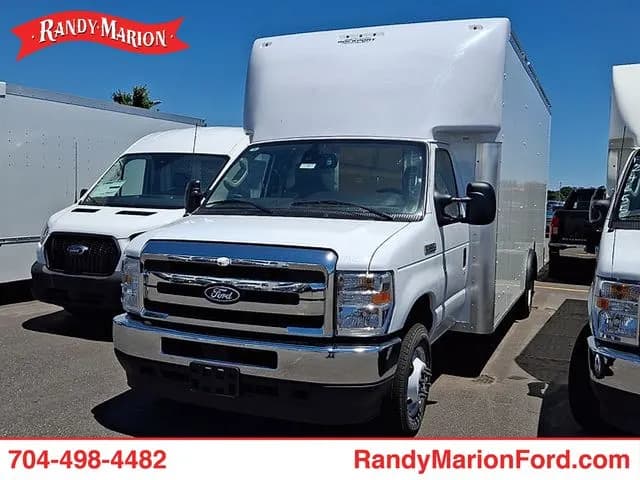 2027 Ford E-450