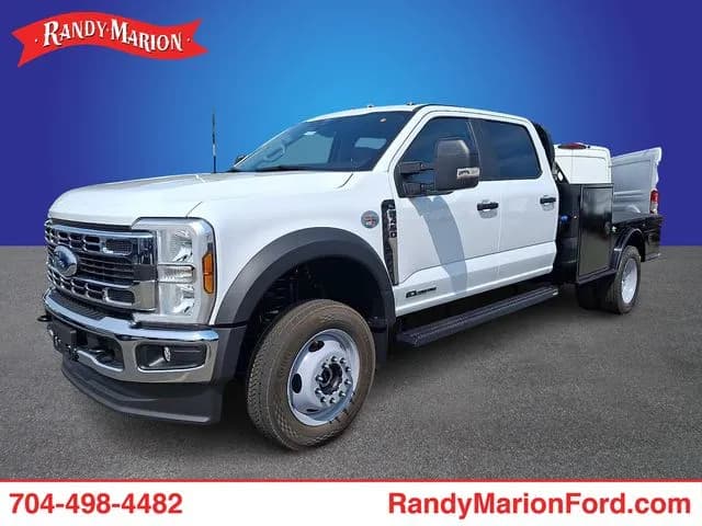 2026 Ford F-450 Crew Cab - Flatbed
