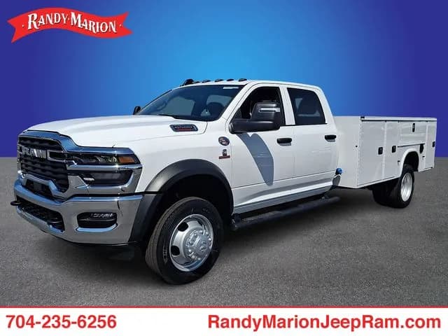 2026 Ram 5500 Crew Cab - Service