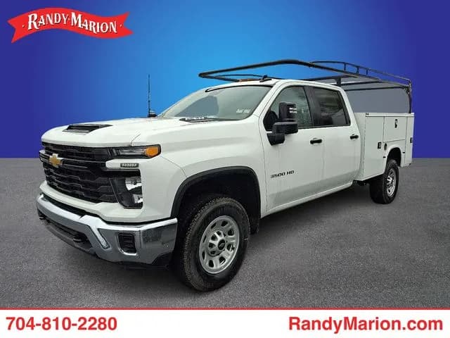 2024 Chevrolet Silverado 3500 Crew Cab - Service