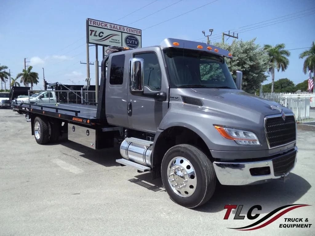 2027 International MV607 Extended Cab w/ 22′ JerrDan Car Carrier 6 Ton Low Pro Wide - Tow
