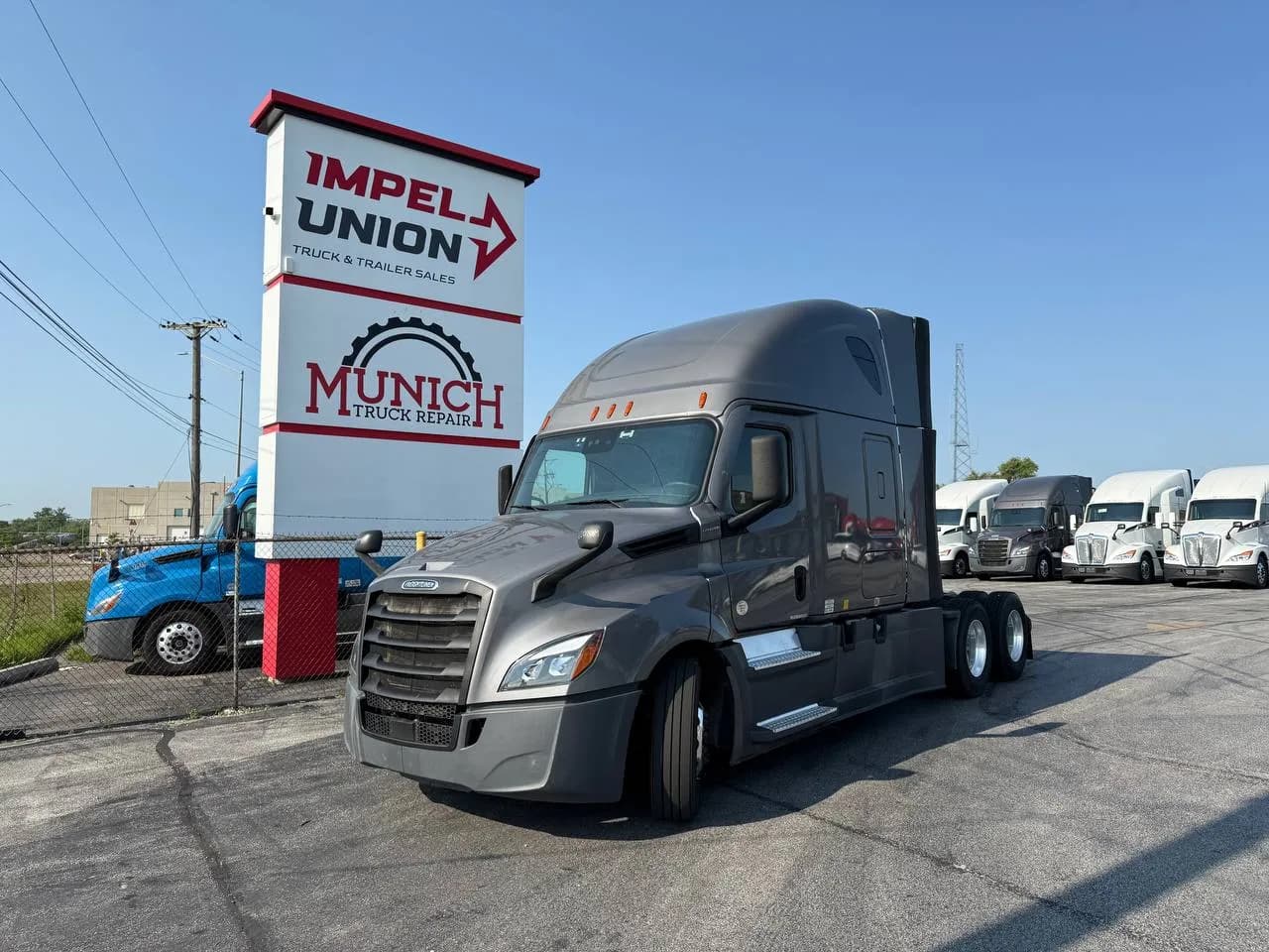 2022 Freightliner Cascadia - Sleeper