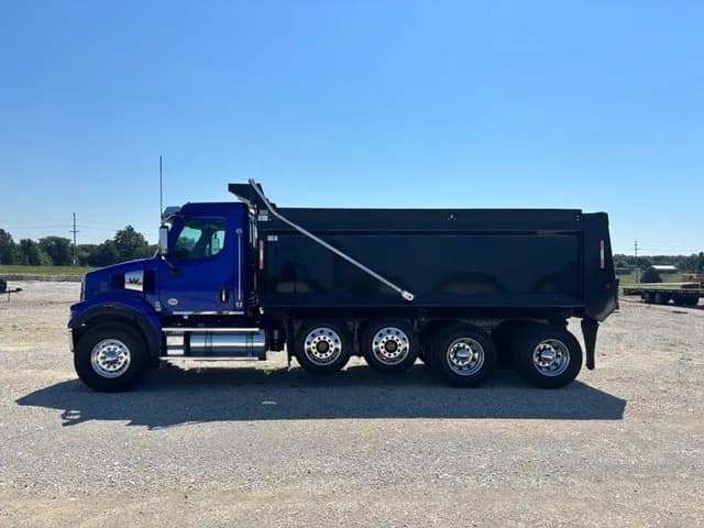 2025 Western Star 47X - Dump
