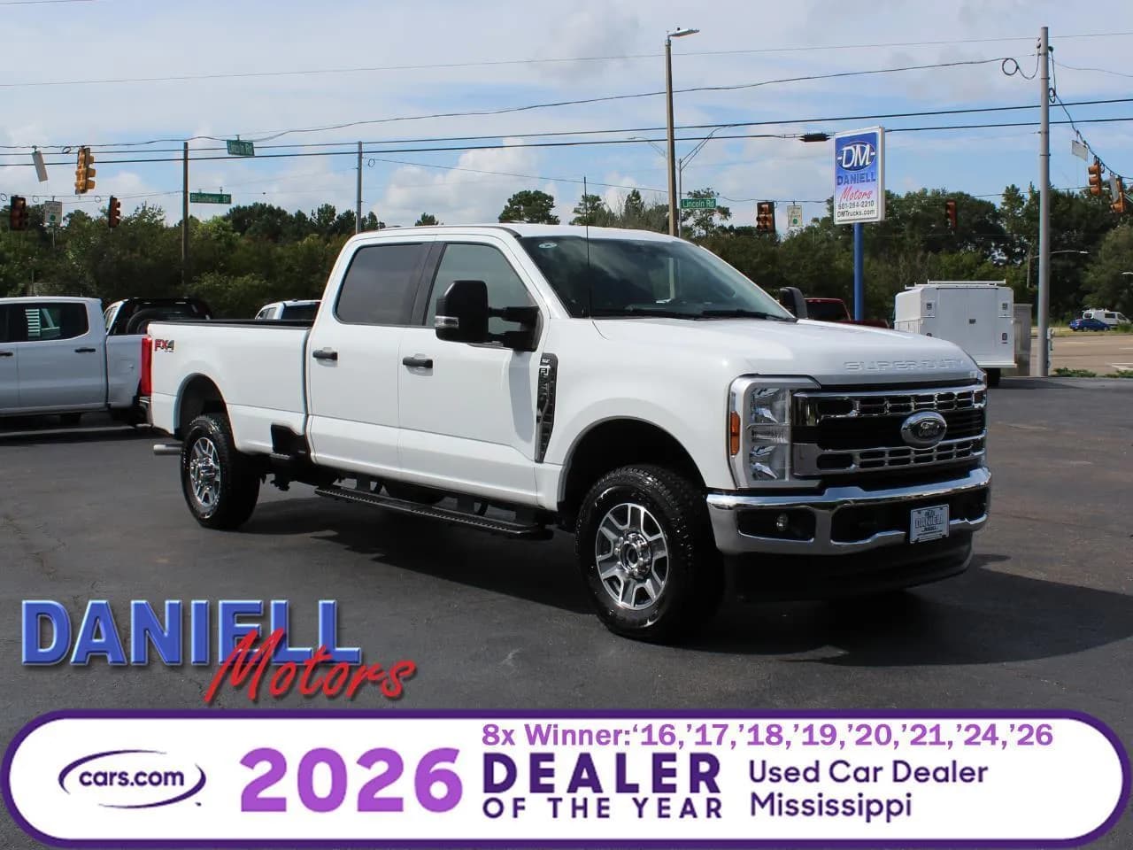 2025 Ford F-350 SD XLT Crew Cab Long Bed - Pickup