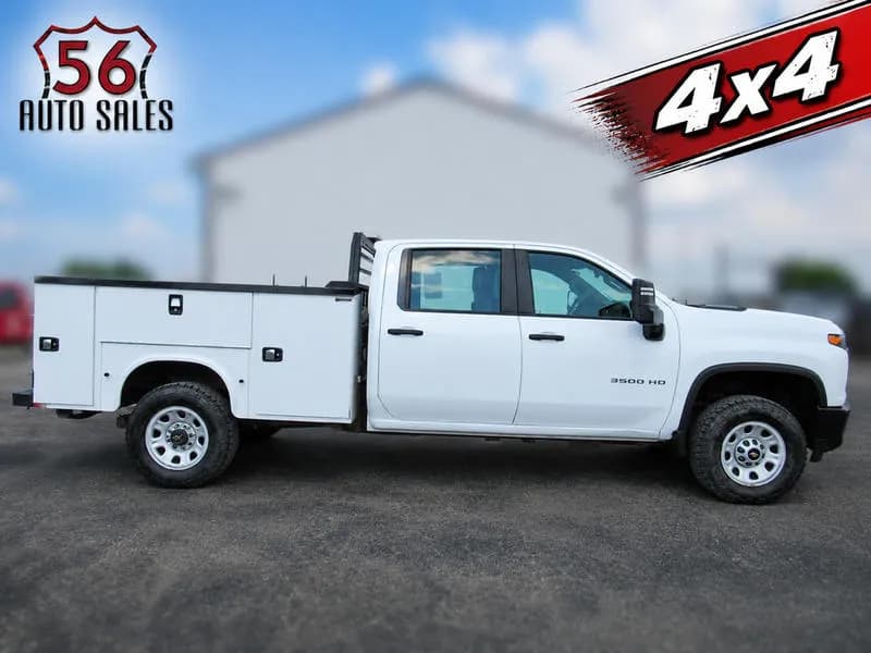 2022 Chevrolet Silverado 3500HD - Chassis