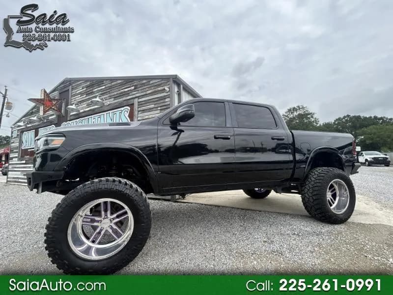 2019 Ram 1500 Laramie Crew Cab SWB - Pickup