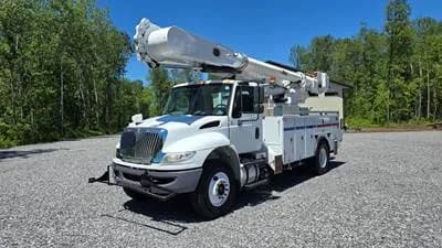 2019 International DURASTAR 4300 - Bucket