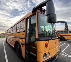2013 THOMAS BUILT SCHOOL BUS - Passenger Bus / Shuttle Bus / SUV