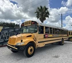 2013 IC BUS SCHOOL BUS - Passenger Bus / Shuttle Bus / SUV