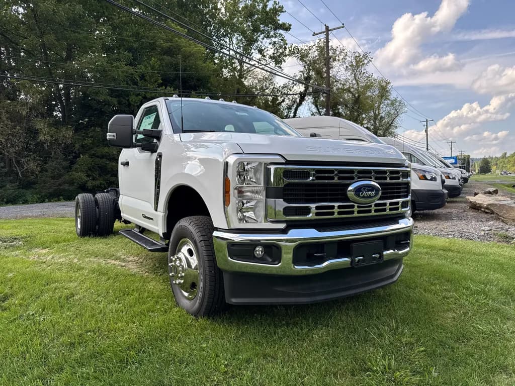 2026 Ford F-350 - Chassis