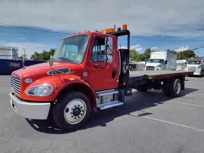 2016 Freightliner M2 106 - Flatbed