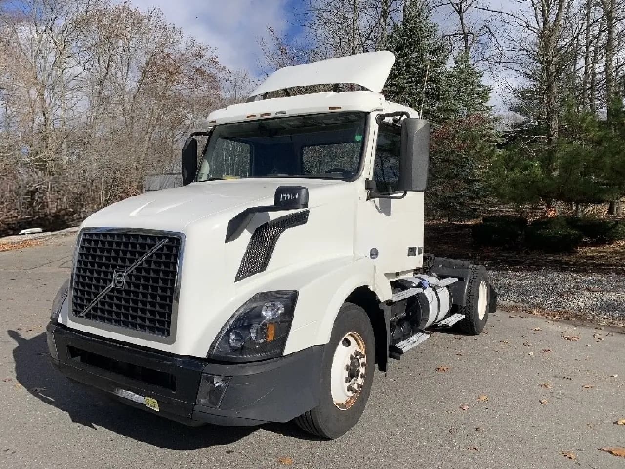 2018 Volvo VNL Single Axle Daycab - Day Cab
