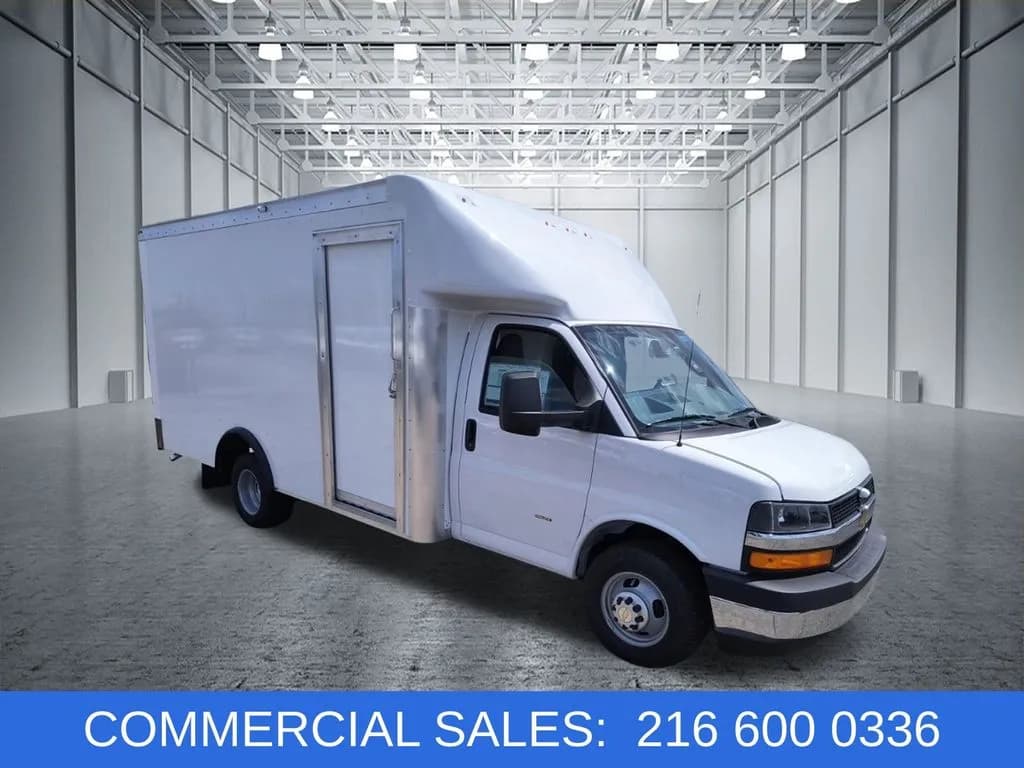 2026 Chevrolet Express 3500 - Box