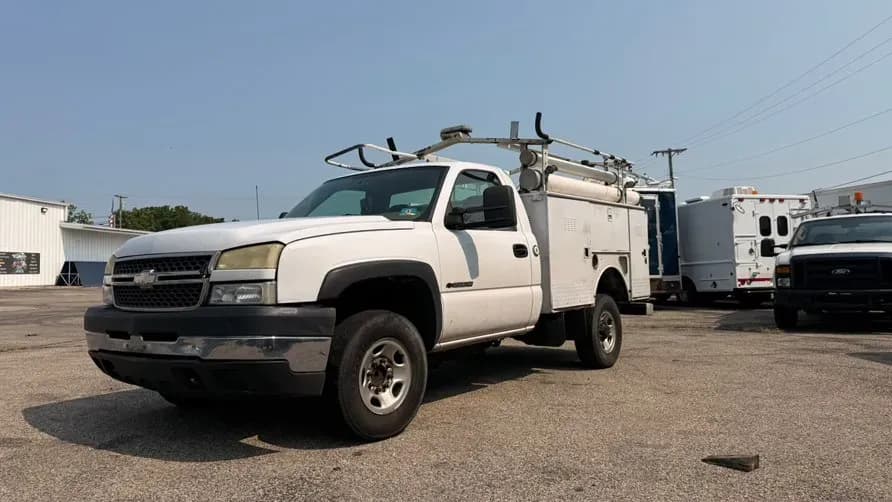 2005 Chevrolet Silverado 2500HD - Service