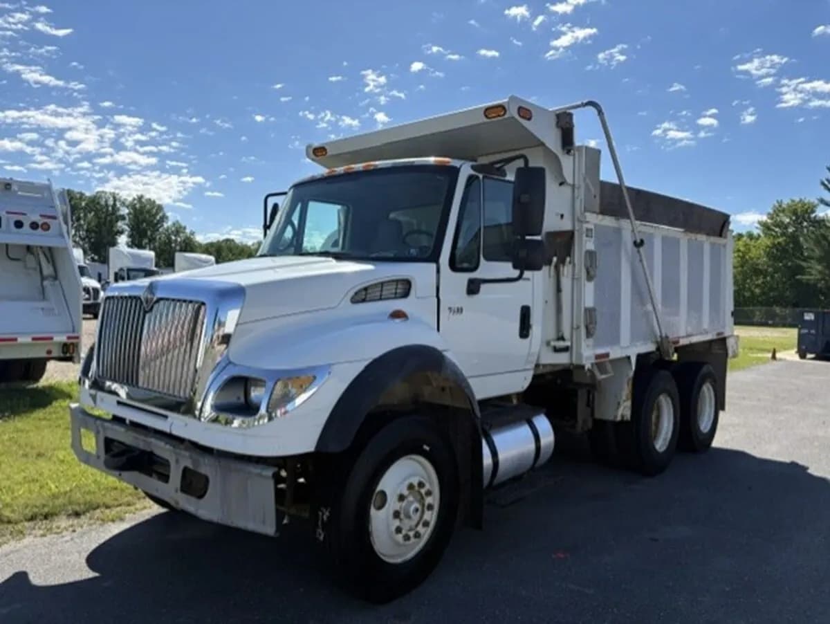 2005 International 7000