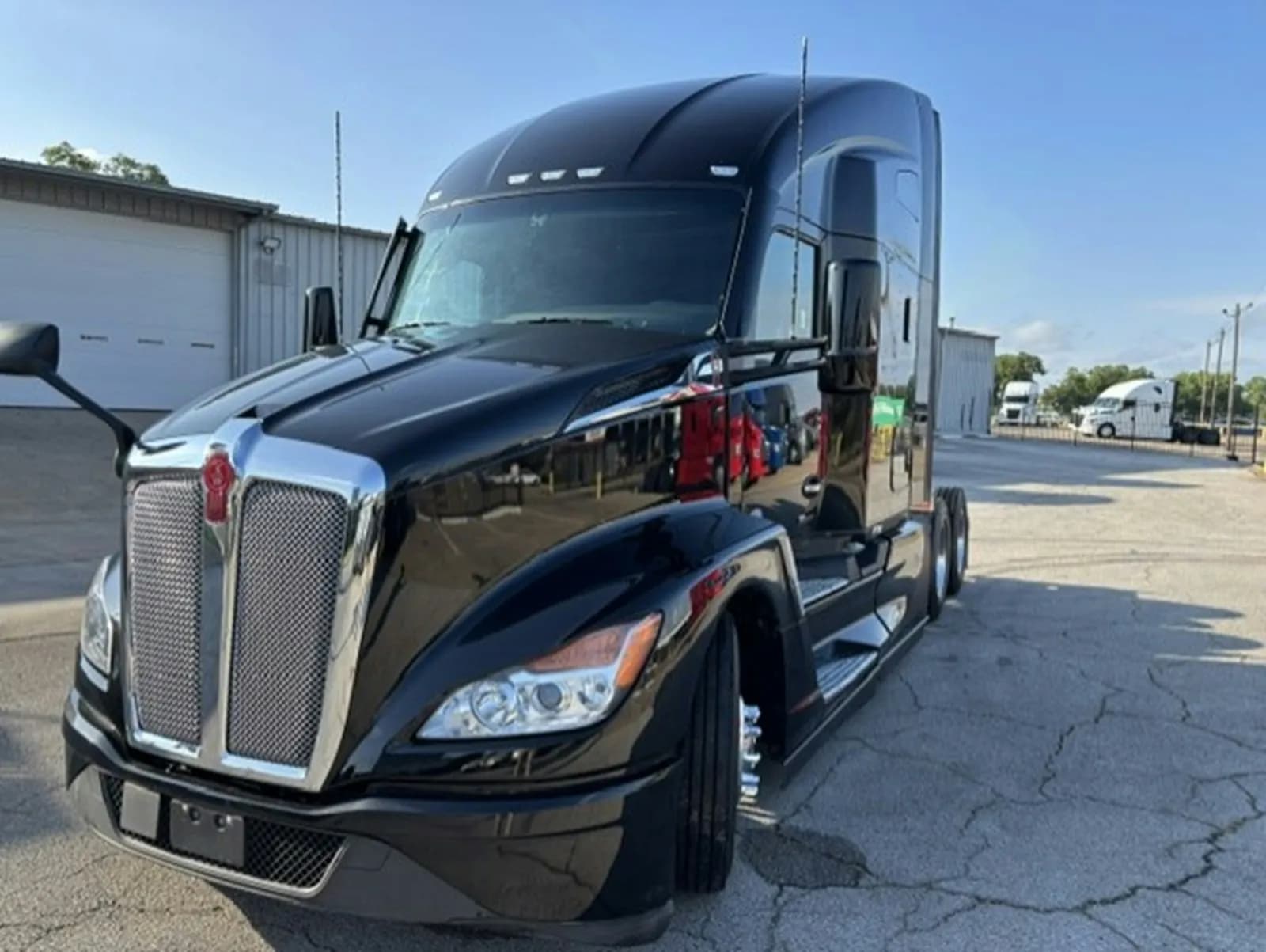 2023 Kenworth T680
