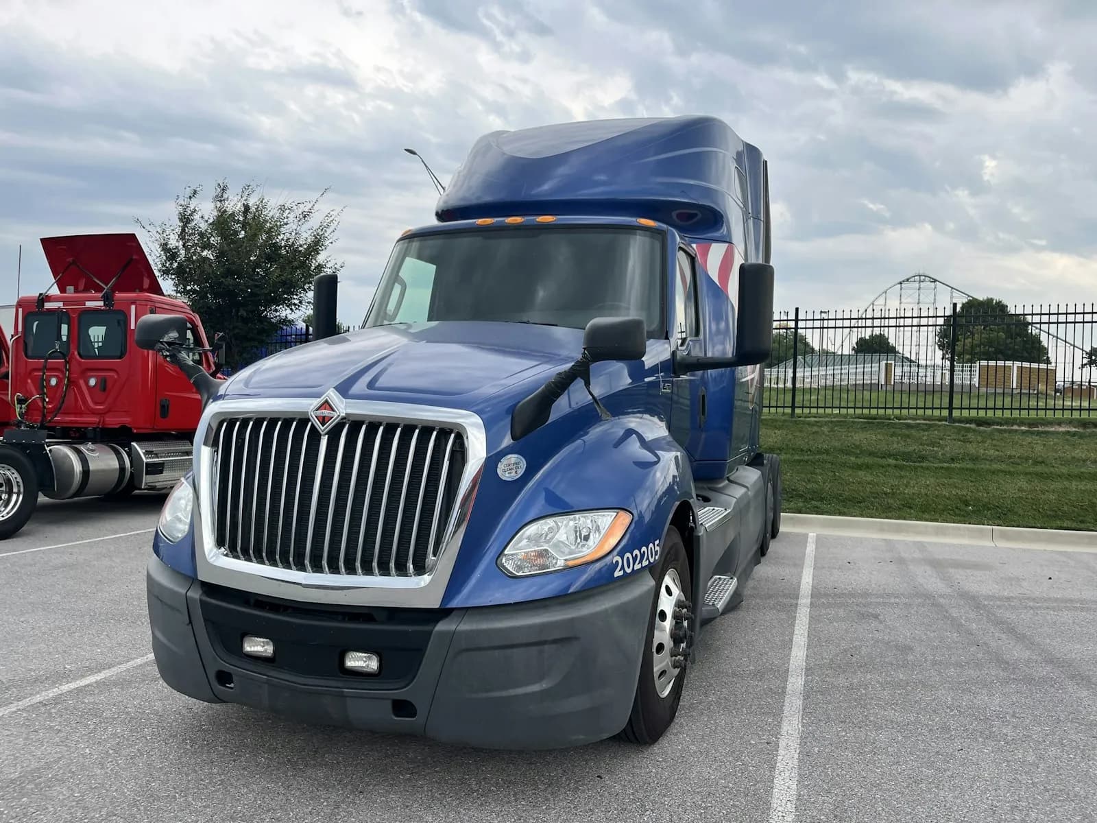 2022 International LT625
