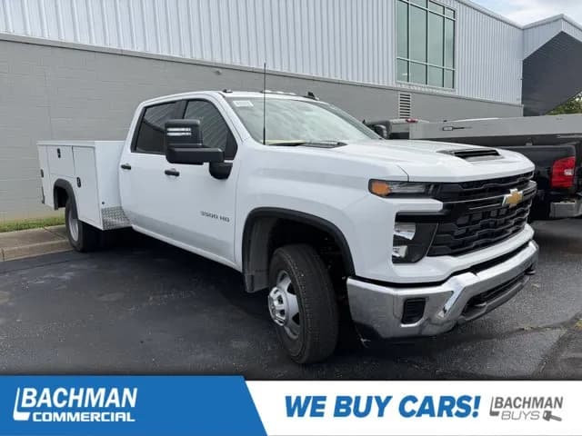 2026 Chevrolet Silverado 3500 Crew Cab - Chassis