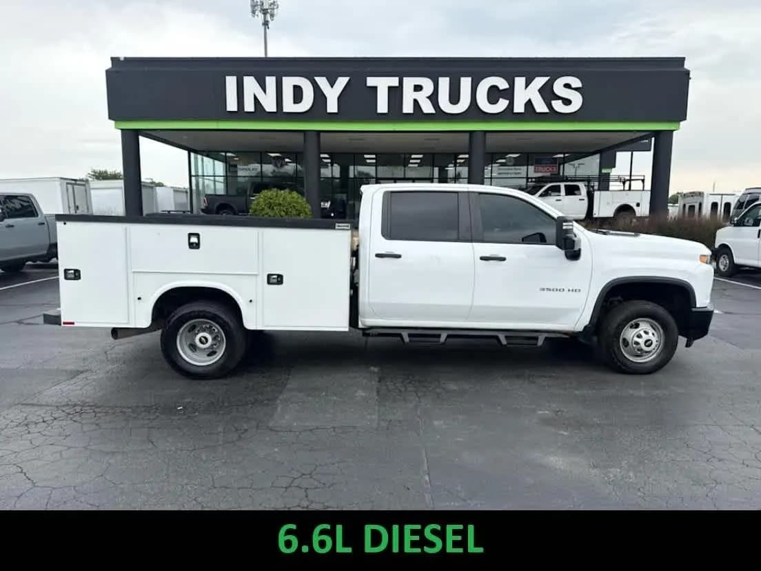 2022 Chevrolet Silverado 3500HD CC - Service