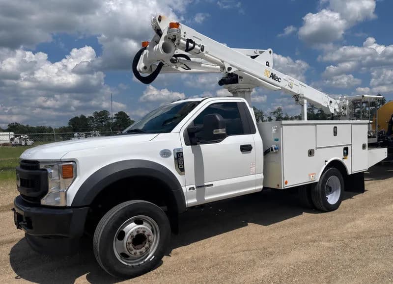 2022 Ford F550 / Altec