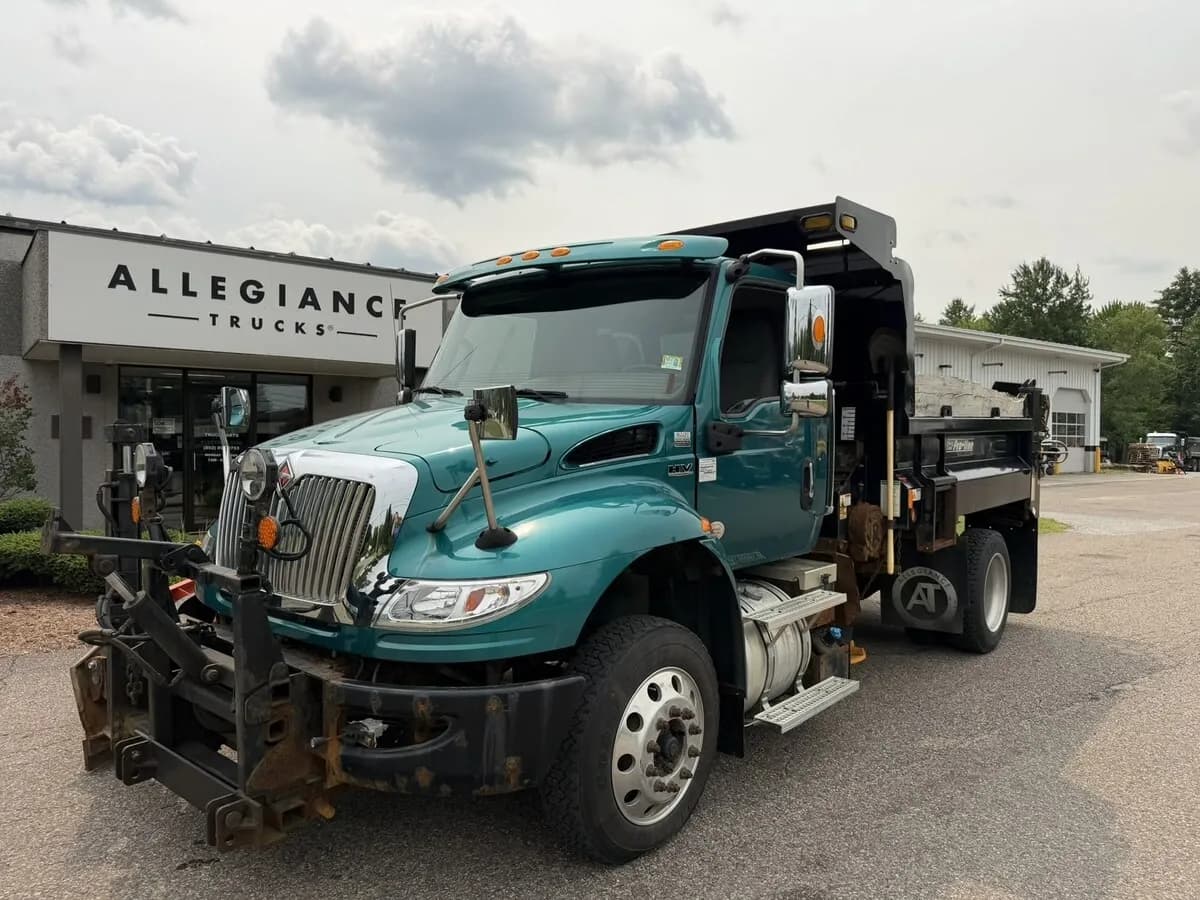 2019 International HV607 - Dump