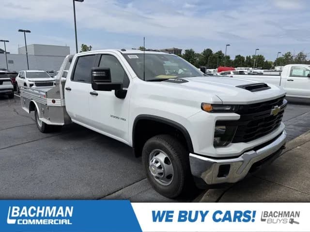 2026 Chevrolet Silverado 3500 Crew Cab - Chassis