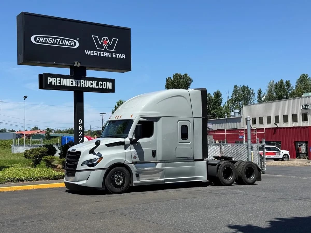 2027 Freightliner Cascadia