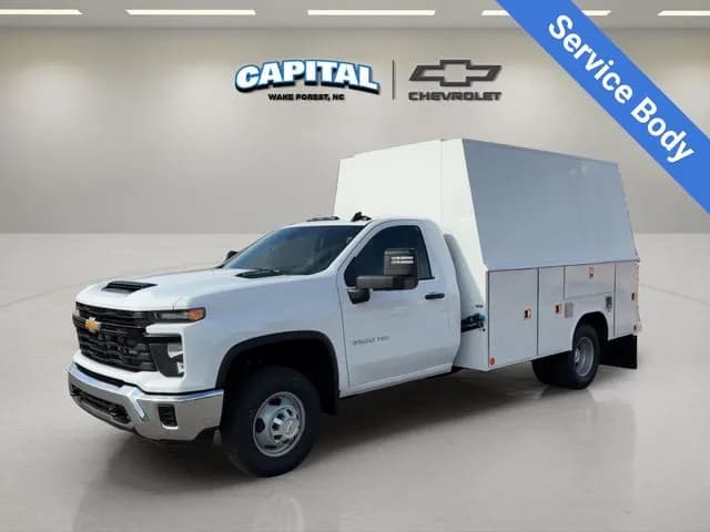 2026 Chevrolet Silverado 3500 - Service