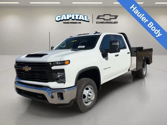 2026 Chevrolet Silverado 3500 Crew Cab - Flatbed