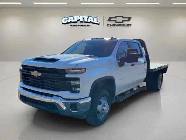 2026 Chevrolet Silverado 3500 Crew Cab - Flatbed