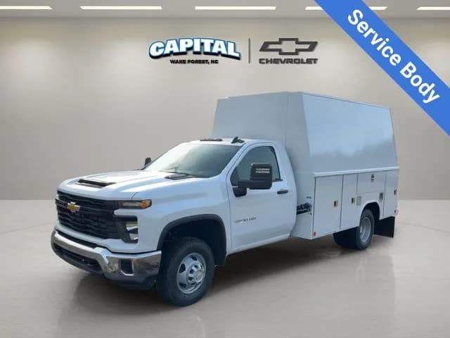 2026 Chevrolet Silverado 3500 - Service