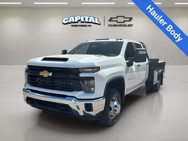 2026 Chevrolet Silverado 3500 Crew Cab - Flatbed