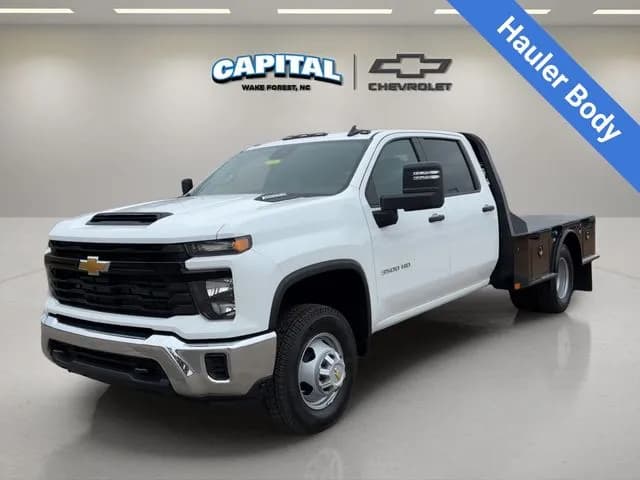 2026 Chevrolet Silverado 3500 Crew Cab - Flatbed