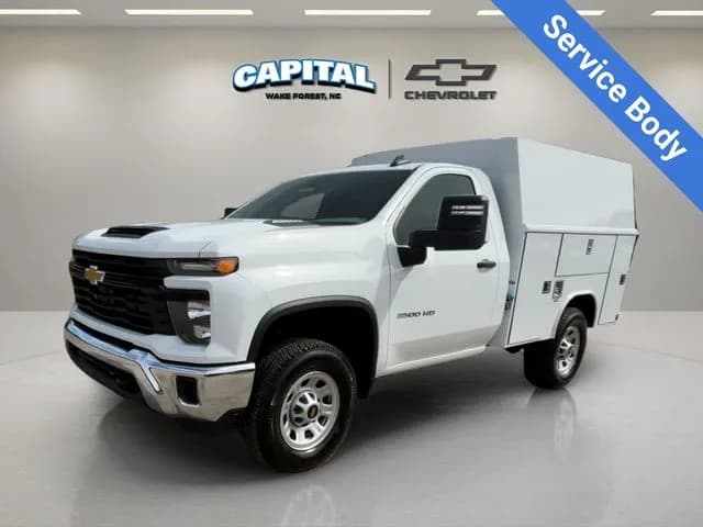 2025 Chevrolet Silverado 3500 - Service