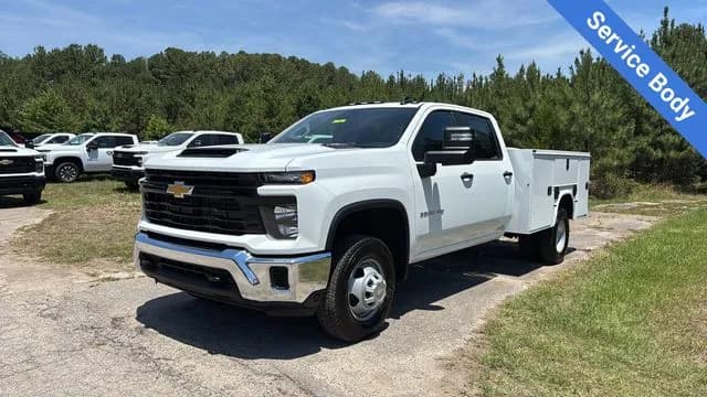 2026 Chevrolet Silverado 3500 Crew Cab - Service