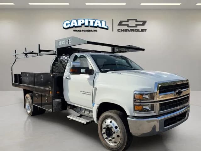 2024 Chevrolet Silverado 5500 - Service